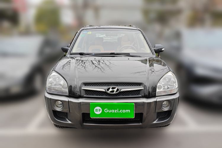 Used Hyundai Tucson 2009 2.0L Manual Two-Wheel Drive Fashion Edition Front