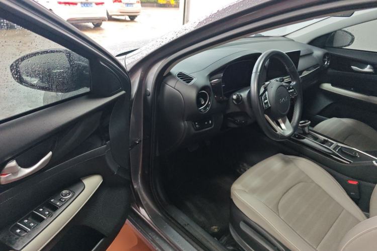 Used Kia K3 2023 1.5L CVT Luxury Edition
