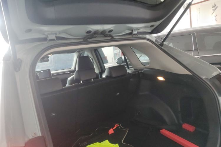 Used Toyota RAV4 2020 Dual-Engine 2.5L E-CVT 4x4 Elite PLUS Edition