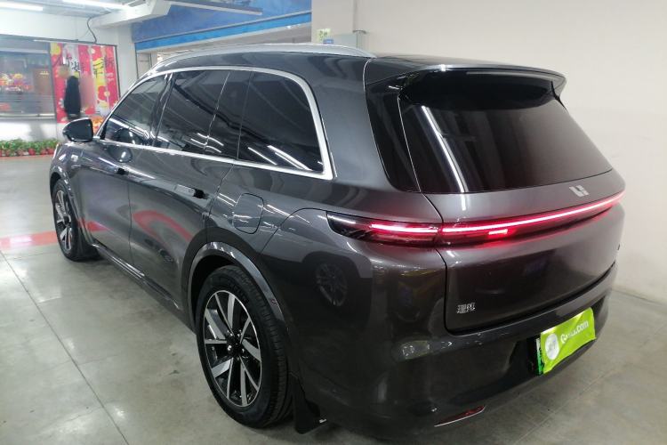 Used Li Auto L8 2023 Pro Model
