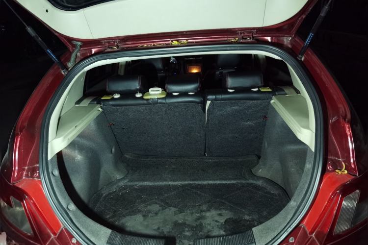 Used Geely Auto Classic Emgrand 2012 Hatchback 1.5L Manual Chao Yue Huimin Model Trunk