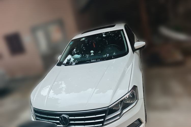 Used Volkswagen Jetta 2017 1.4L Manual Comfort Model
