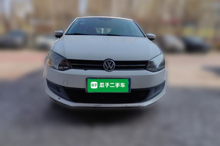 Used Volkswagen Polo 2013 1.4L Manual Fashion Edition Front