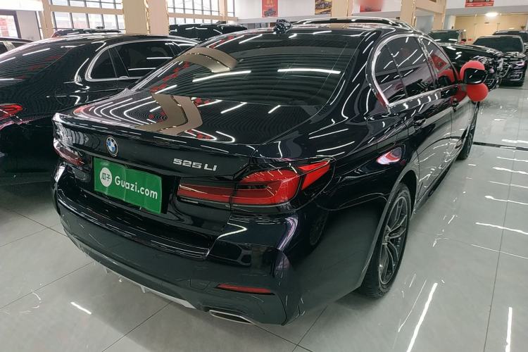 Used BMW 5 Series 2022 Second Facelift 525Li M Sport Package
