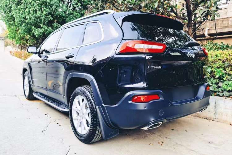 Used Jeep Cherokee 2016 2.4L Leading Edition