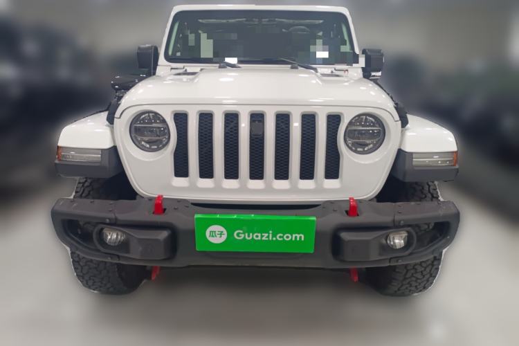 Used Jeep Wrangler 2019 2.0T Sahara Four-Door Brilliant Top Version China VI Emission Standard