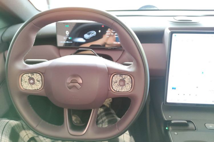 Used Nio ET5T 2024 75kWh Touring Center Console