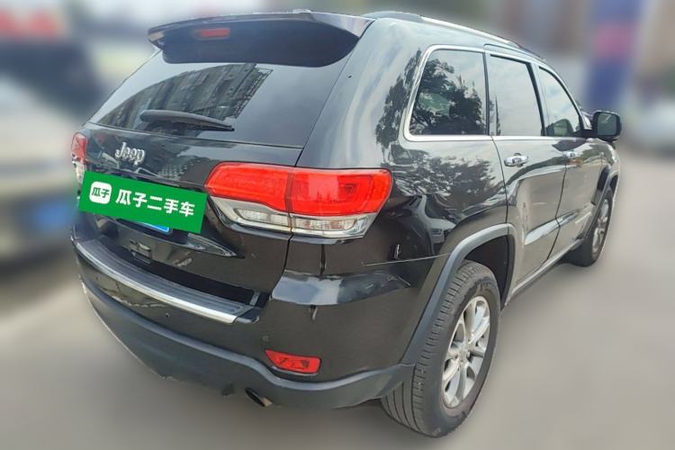 Used Jeep Grand Cherokee 2014 3.0TD Diesel Comfort Navigation Version Rear Right 45 Deg