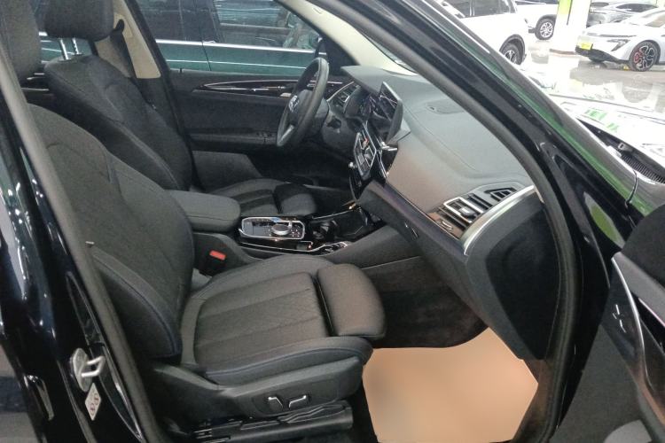 Used BMW iX3 2024 Leading Model
