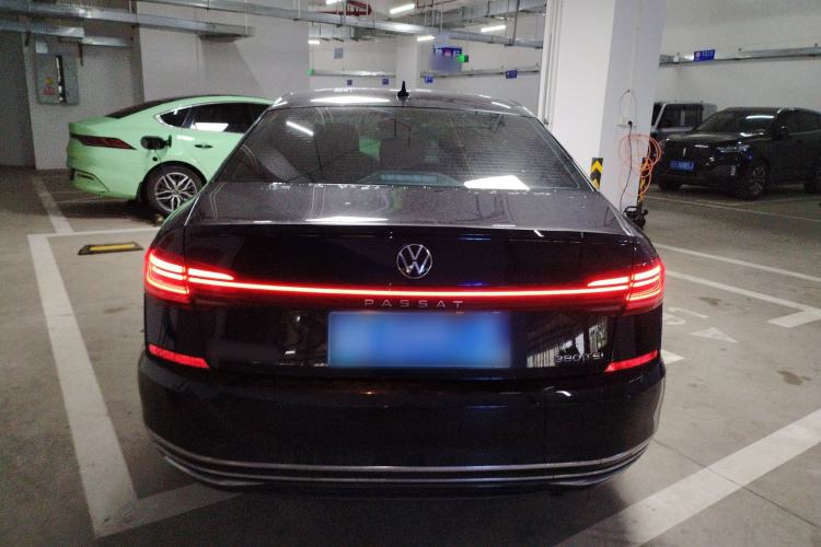 Used Volkswagen Passat 2025 Premium Version 380TSI Dragon Edition Rear