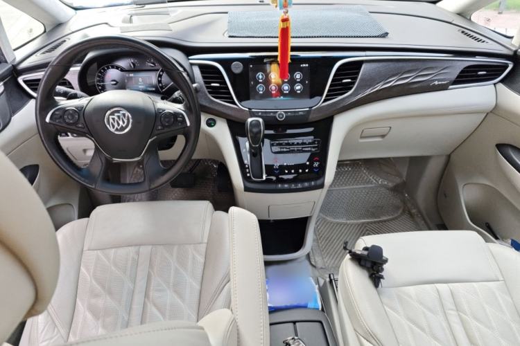 Used Buick GL8 2017 28T Avenir Avia National Emission Standard V