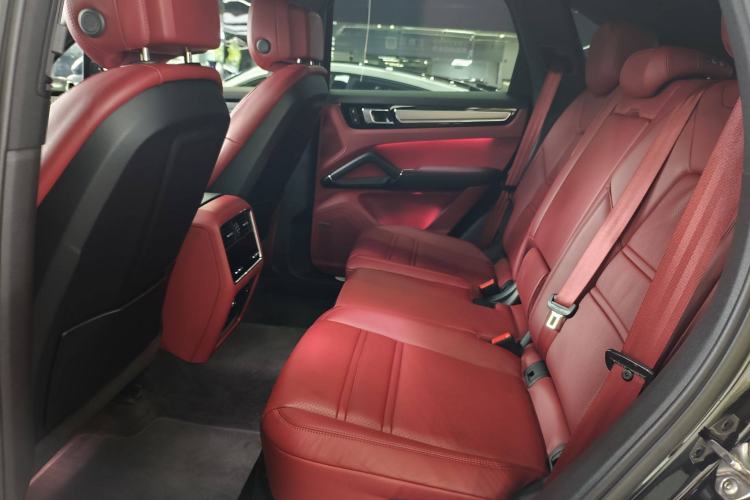 Used Porsche Cayenne E-Hybrid 2023 Cayenne E-Hybrid 2.0T Platinum Edition