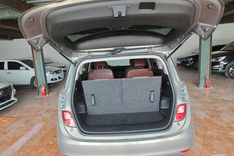 Used Buick GL6 2019 18T 6-Seater Connected Luxury Version China VI Standard Trunk