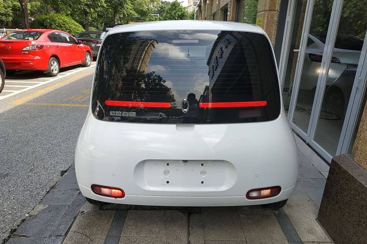 Used ORA White Cat 2022 Upgraded Model 305km Range Luxury Version Lithium-Ion Battery