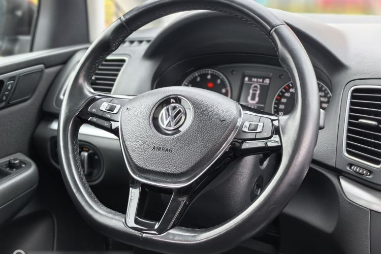 Used Volkswagen Sharan 2018 Revised Version 380TSI Comfort Edition 7-Seater
