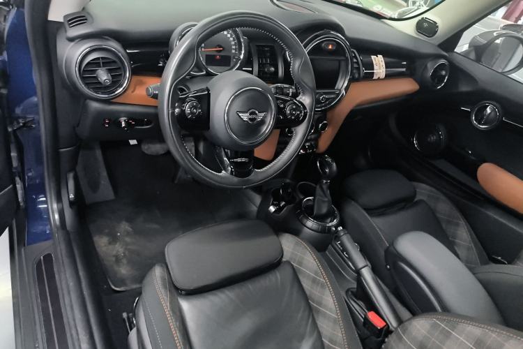 Used MINI MINI 2016 1.5T COOPER SEVEN
