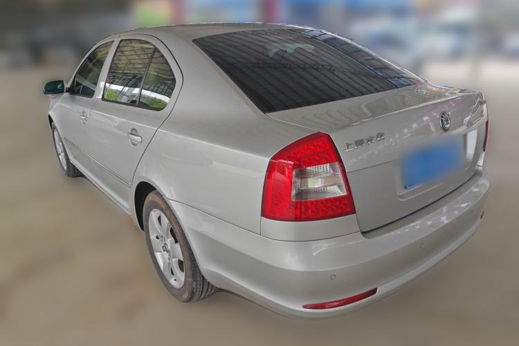 Used Skoda Octavia 2010 1.6L Automatic Yijun Edition Rear Left 45 Deg