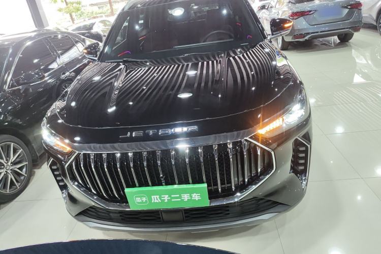 Used JETOUR X70 PLUS 2023 1.5T DCT Brave PLUS 7-Seater
