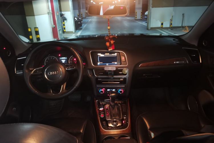 Used Audi Q5 2015 40 TFSI Comfort Model