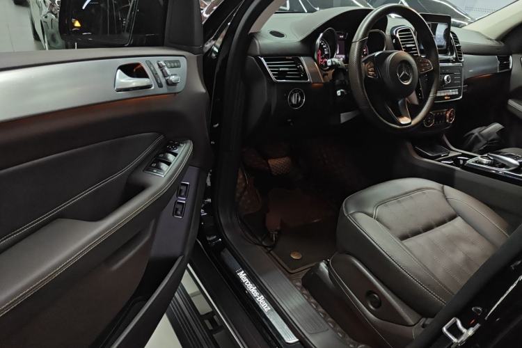 Used Mercedes-Benz GLS 2018 Facelift GLS 320 4MATIC
