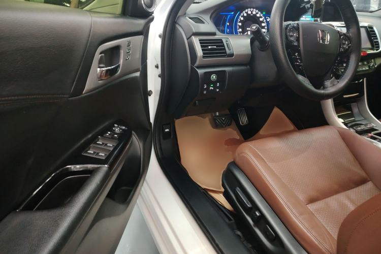 Used Honda Accord 2016 Hybrid 2.0L Prestige Edition
