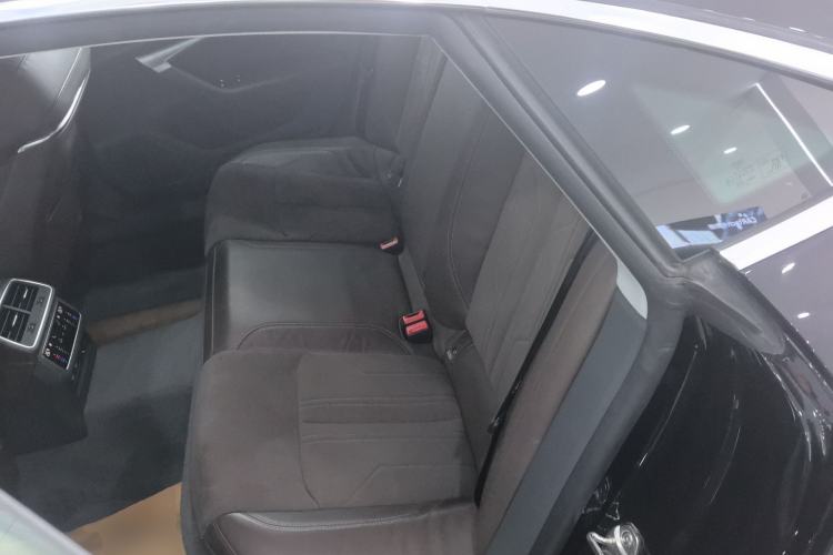 Used Audi A7L 2024 45TFSI S-line Dream-Building Edition Flow Crystal Package