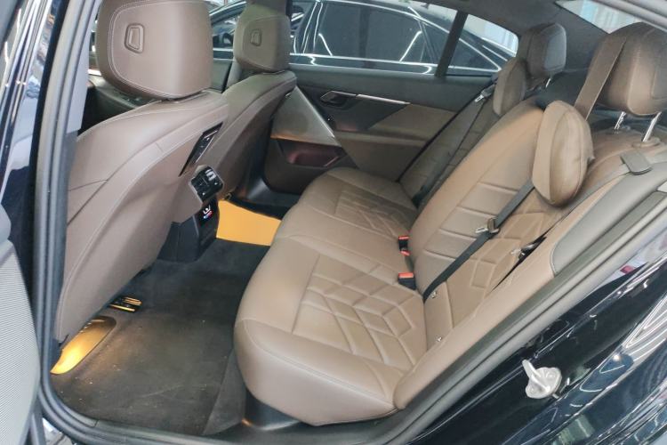 Used BMW i5 2024 eDrive 35L M Sport Package
