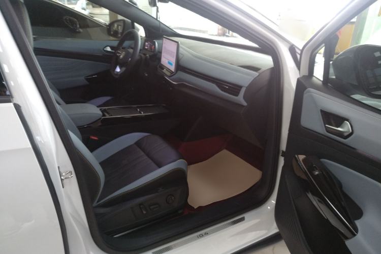 Used Volkswagen ID.4 X 2025 Smart Version Pure & Intelligent Enjoyment Edition Right Front Seat