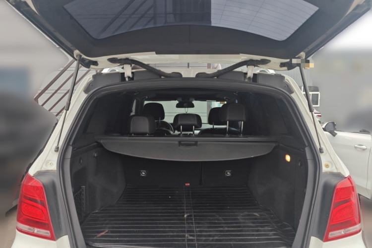 Used Mercedes-Benz GLK-Class 2015 GLK 300 4MATIC Fashion Edition Ultimate Version Trunk