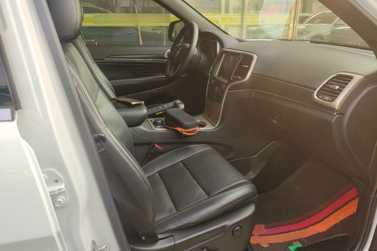 Used Jeep Grand Cherokee (Import) 2015 3.0L Elite Navigation Edition