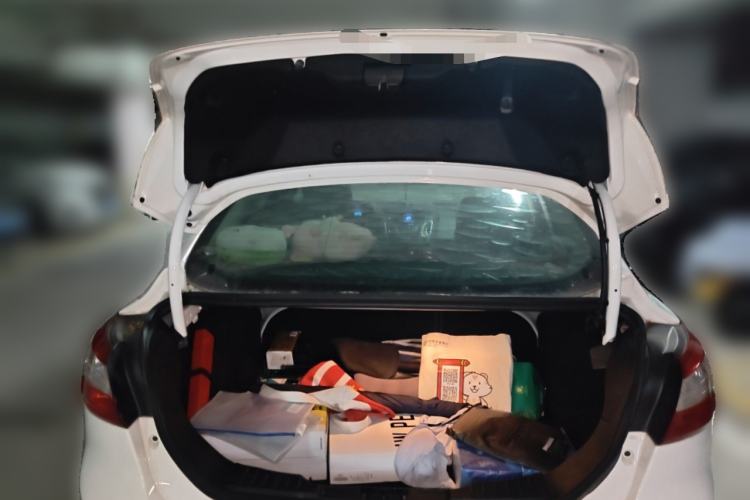 Used Ford Focus 2012 Sedan 1.6L Automatic Fashion Edition