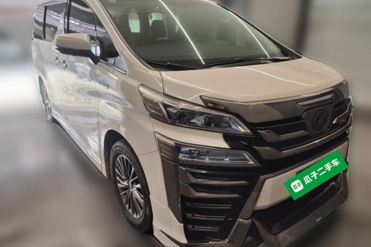 Used Toyota Vellfire 2020 Dual-Engine 2.5L HV Luxury Edition Front Right 45 Deg