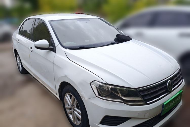 Used Volkswagen Jetta 2019 Dream Edition 1.4L Manual Fashion Version
