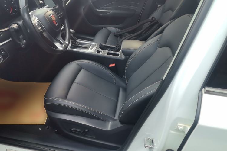 Used Roewe i6 2017 20T Automatic Flagship Edition
