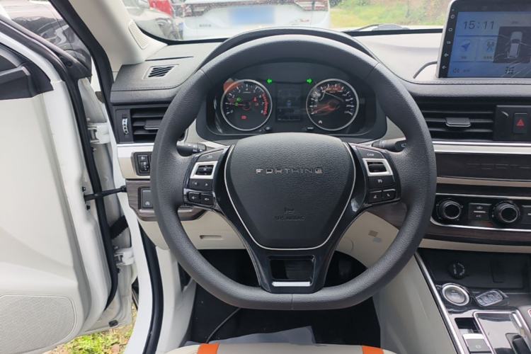 Used FORTHING T5 2022 Mach Edition 1.5T DCT High-Performance Five-Seater Steering Wheel