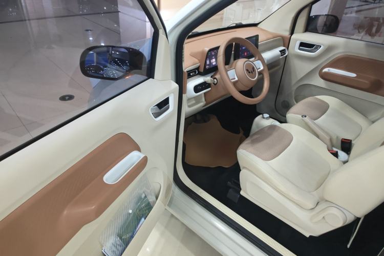 Used Wuling Hongguang MINIEV 2024 3rd Generation 215km Advanced Version Driver Seat