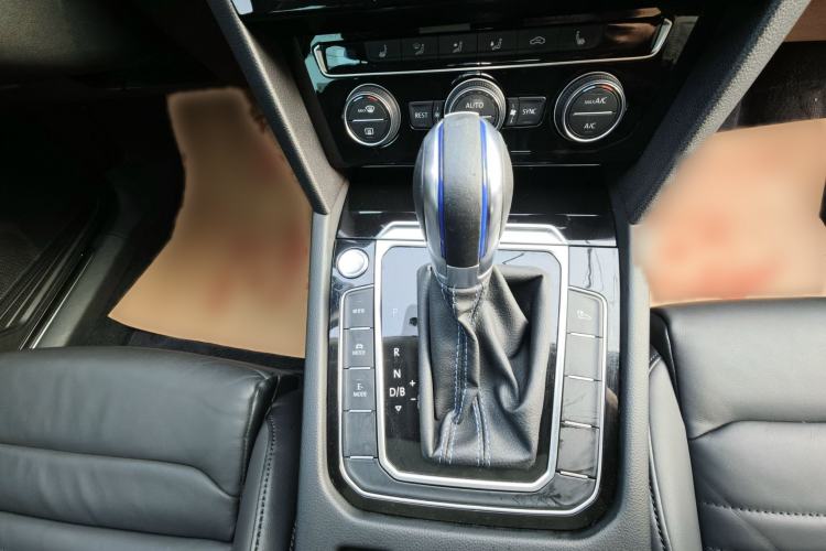 Used Volkswagen Variant New Energy 2019 GTE model
