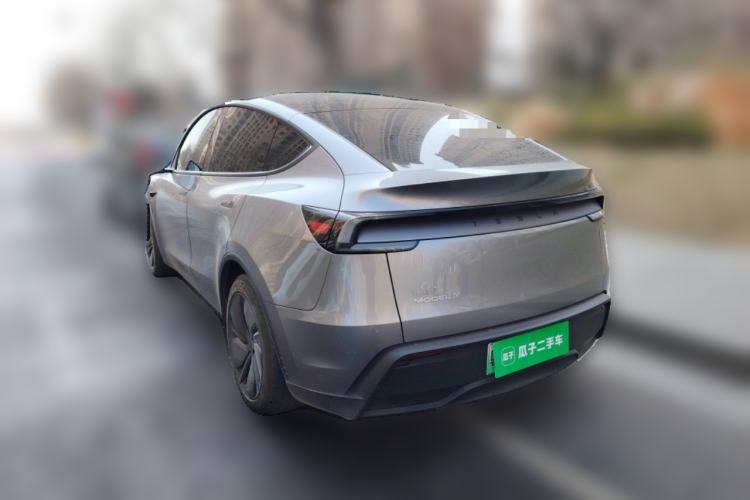Used Tesla Model Y 2025 Rear-Wheel-Drive Version