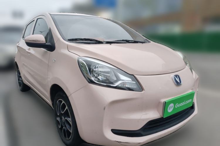 Used CHANGAN Benni E-Star 2021 National Edition Colorful Version Lithium Iron Phosphate (31.86 kWh) Front Right 45 Deg