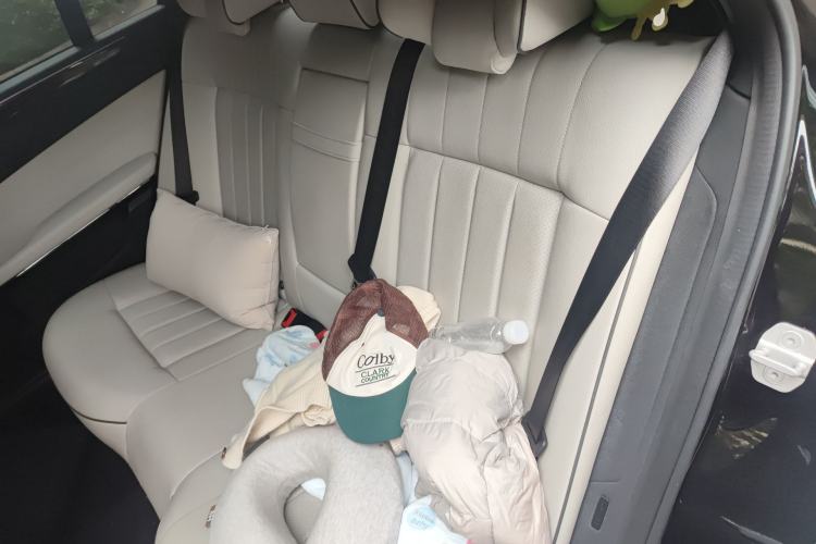 Used Mercedes-Benz E-Class 2015 E 260 L Sport & Fashion Model