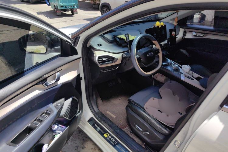 Used Geometry A 2021 Pro Enhanced High-Efficiency Range Version 600 km A600 Cubic Edition