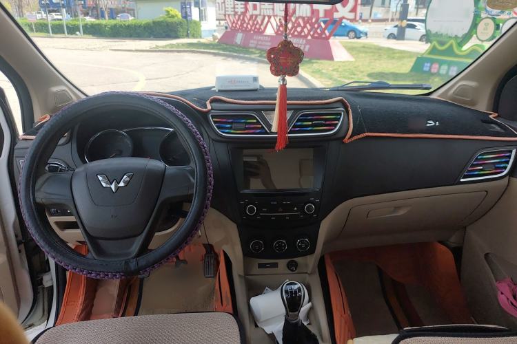 Used Wuling Hongguang 2015 1.5L S1 Standard China V-Emission Standards
