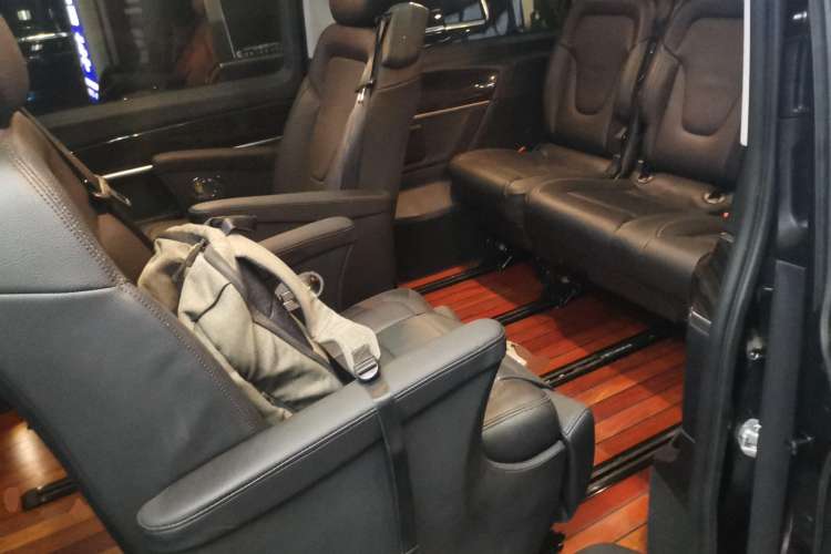 Used Mercedes-Benz V-Class 2018 V 260 Avantgarde Edition China V
