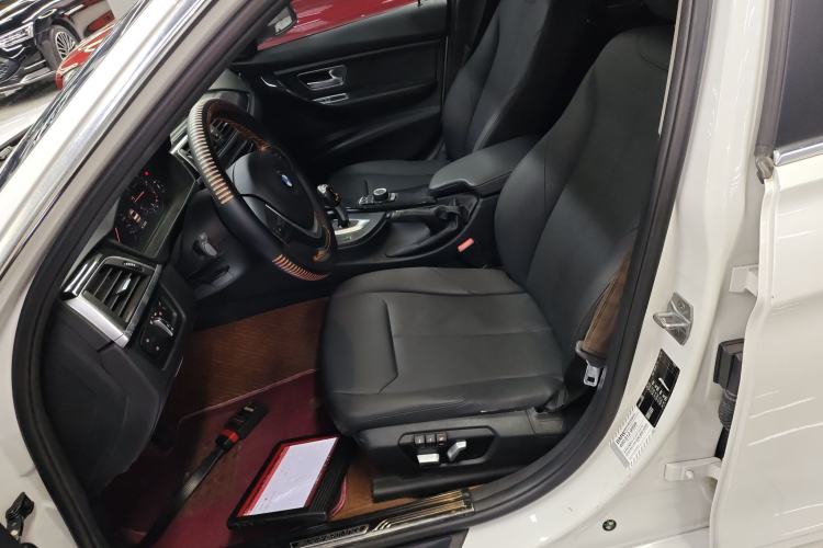 Used BMW 3 Series 2017 320Li Fashion Model
