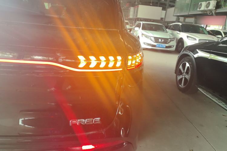 Used VOYAH FREE 2025 318 318 km Rear-Drive Touring Edition Exterior 3