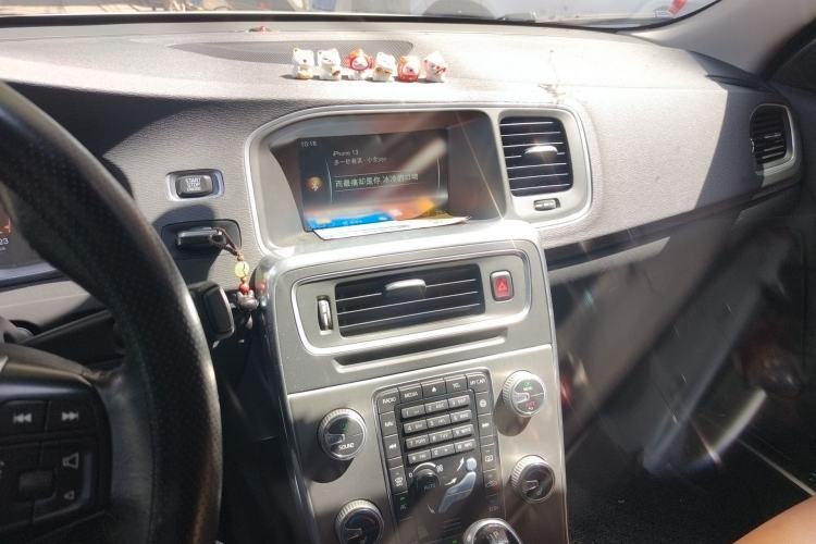 Used Volvo S60 2016 S60L T4 Zhiyuan Edition Audio And AC Panel