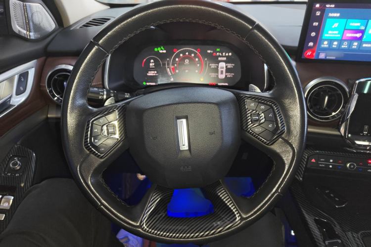 Used Wey VV6 2020 2.0T Two-Wheel Drive Smart Protection+