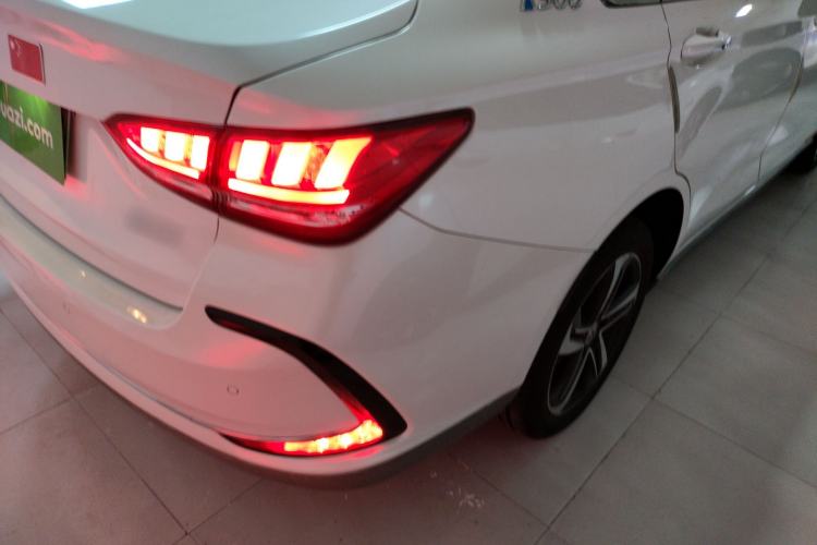 Used BAIC Beijing EU5 2018 R500 Smart Wind Edition