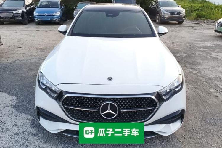 Ojetý Mercedes-Benz E-Class 2025 E 260 L Sport Edition