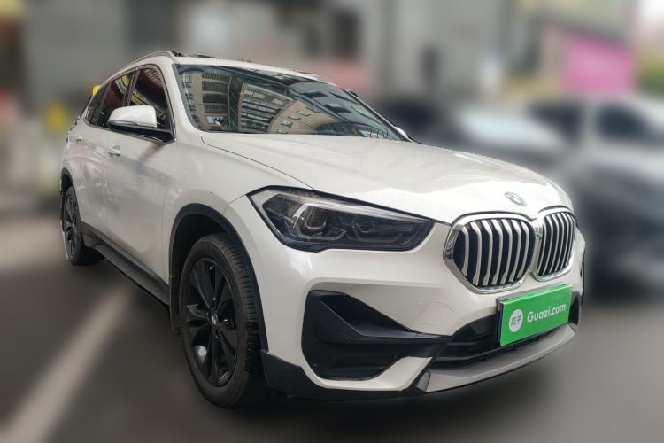 Used BMW X1 2021 Restyled sDrive20Li Fashion Version Front Right 45 Deg